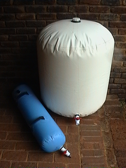 Carel Scheepers - Custom Water Bladders Carel Scheepers - Custom Water Bladders